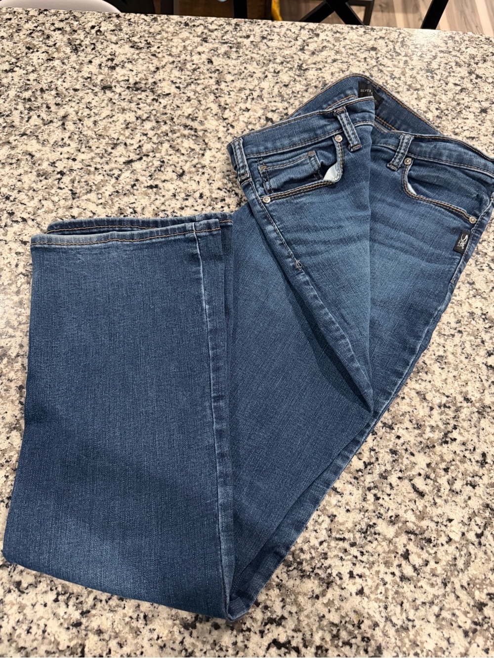 Silver Jeans Women's Straight Leg in Medium Blue Wash
